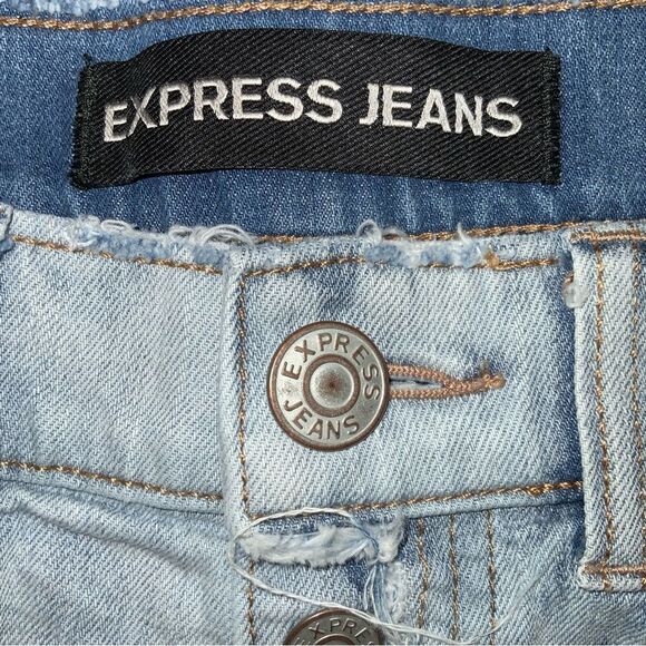 Express High Waisted Destroyed Denim Cutoff Shorts size 4 - Picture 6 of 7
